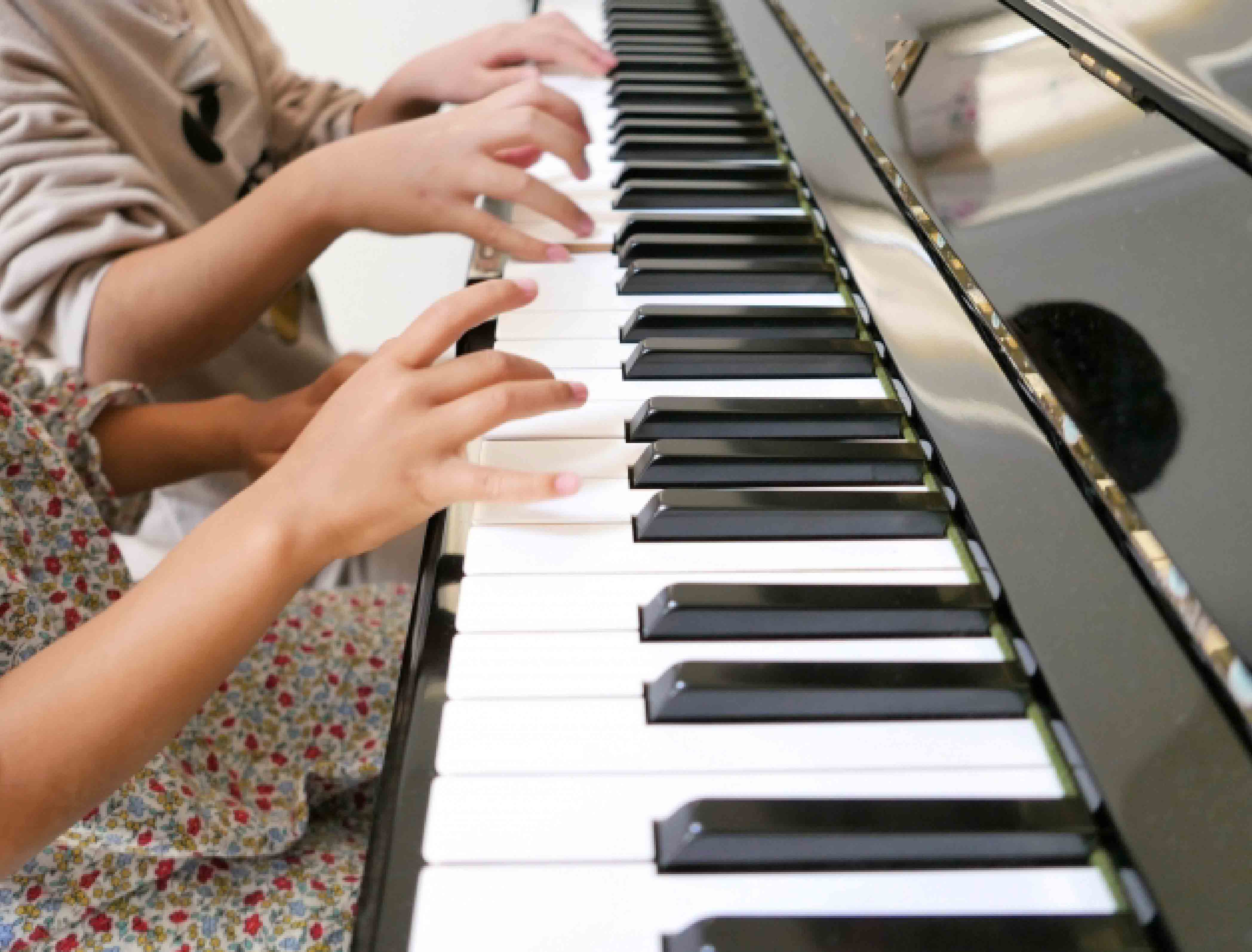 音楽教室のノベルティとしてワイヤレススピーカーを製造いたしました！