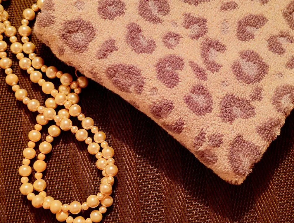 某ヘアグッズメーカーのノベルティとしてテープを製造いたしました！