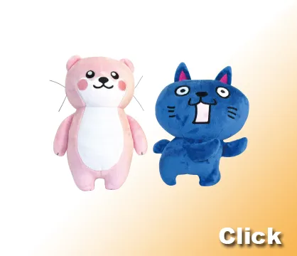 ピンクと青の企業キャラクターを再現したぬいぐるみ